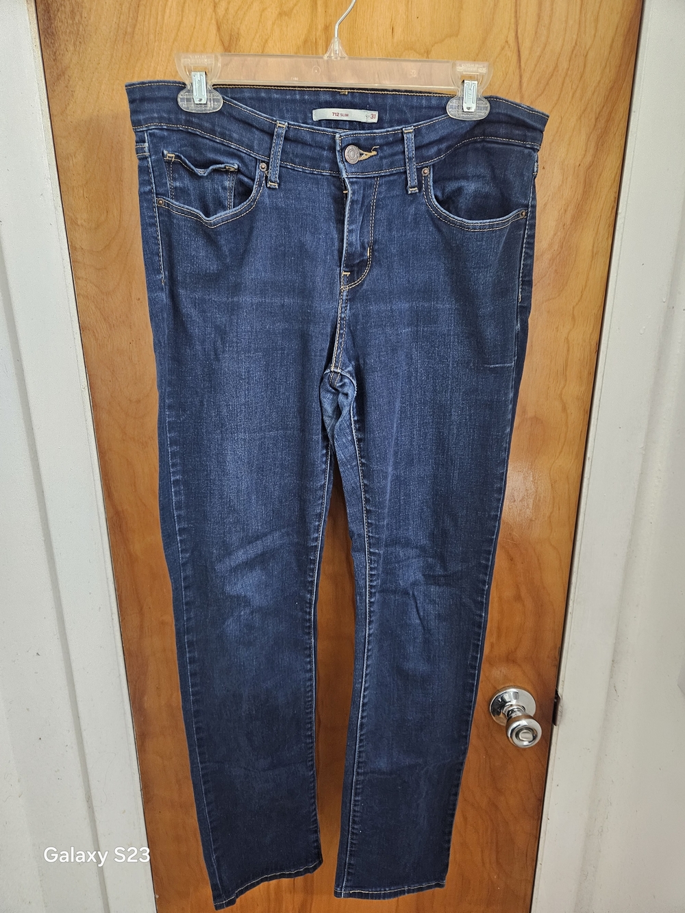 Levi's Women's Straight Leg Jeans in Deep Indigo Blue